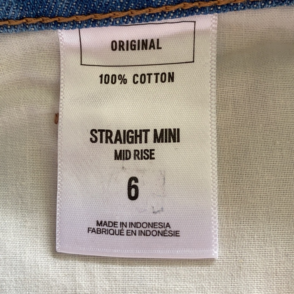 EXPRESS distressed jean mini skirt w/beading NWOT - Picture 6 of 7